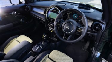 MINI Electric – interior